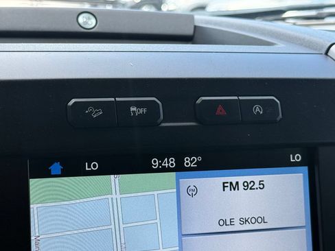 Used 2018 Ford F150 Lariat w/ Equipment Group 502A Luxury AWD/4WD image 35