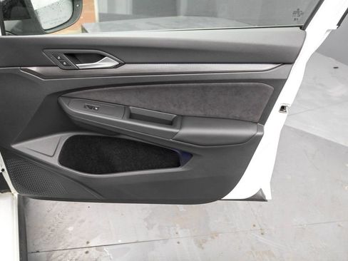 Certified 2023 Volkswagen GTI 40th Anniversary Edition image 36