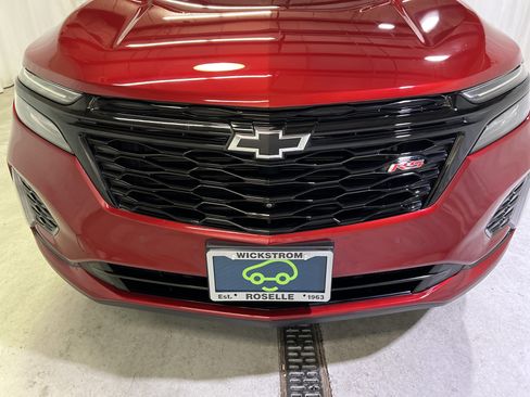 Certified 2024 Chevrolet Equinox RS w/ RS Leather Package AWD/4WD image 4