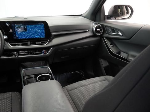 Certified 2025 Chevrolet Equinox LT FWD image 16