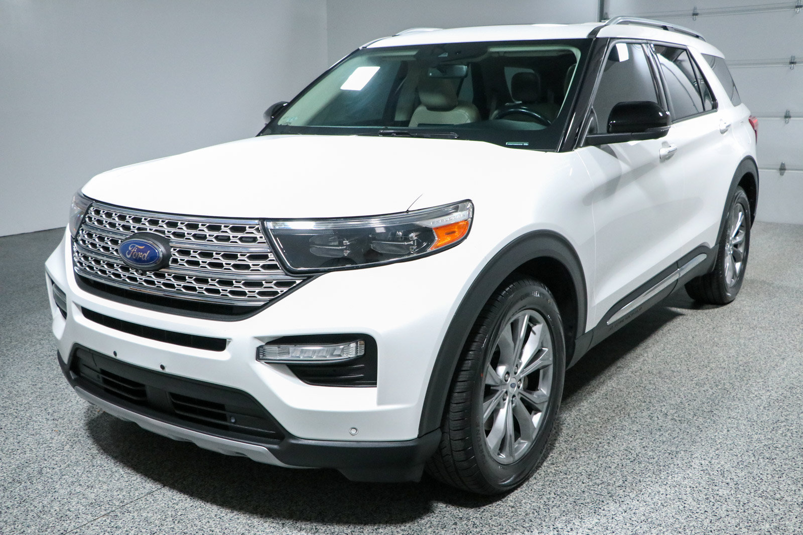 Used 2022 Ford Explorer Limited w/ Equipment Group 301A RWD image 34