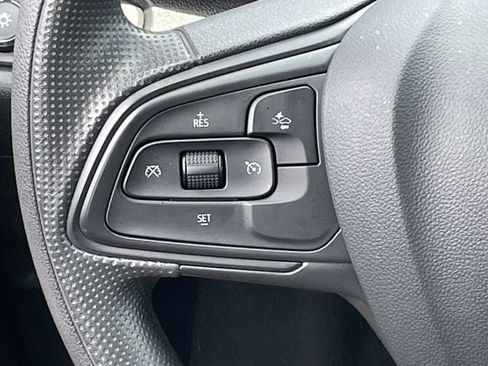 Used 2025 Buick Envista Preferred FWD image 12
