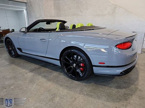 Used 2021 Bentley Continental GT image 50