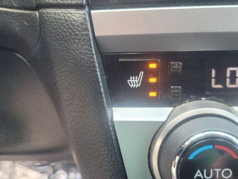 Used 2017 Subaru Outback 2.5i Limited image 23