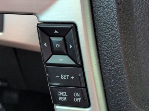 Used 2013 Ford F150 Platinum AWD/4WD image 22