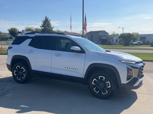 New 2026 Chevrolet Equinox ACTIV w/ Convenience Package III image 2