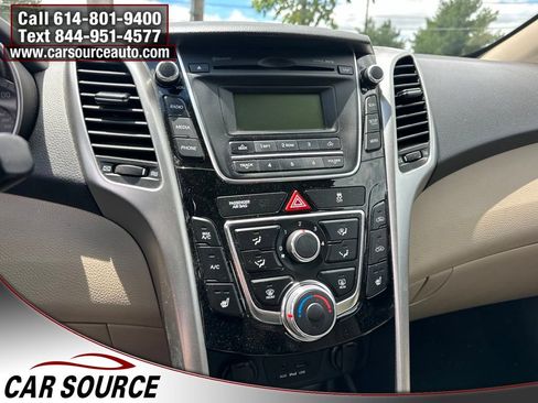 Used 2014 Hyundai Elantra GT FWD image 16