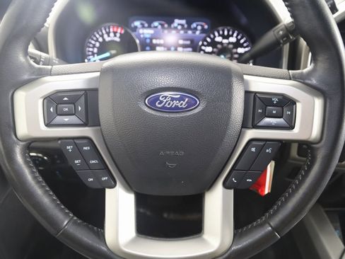 Used 2022 Ford F250 Lariat w/ Chrome Package image 37