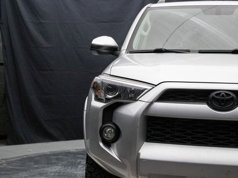 Used 2019 Toyota 4Runner SR5 image 5