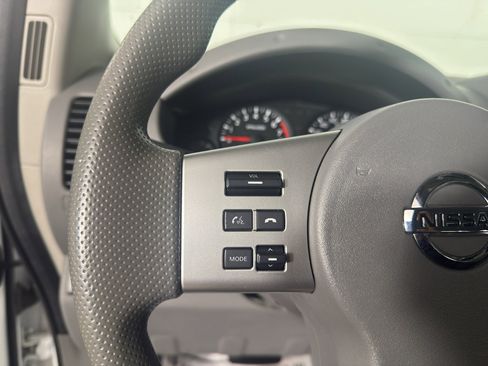 Used 2018 Nissan Frontier S RWD image 19