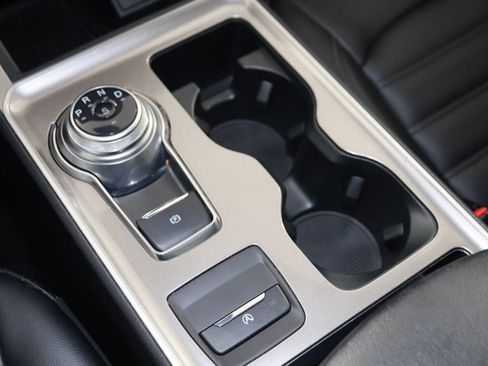 Used 2024 Ford Edge SEL w/ Convenience Package image 25