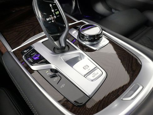 Used 2022 BMW 750i xDrive 750i xDrive w/ Executive Package image 66