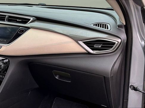 Used 2023 Buick Encore GX Preferred w/ Cold Weather Comfort Package image 28