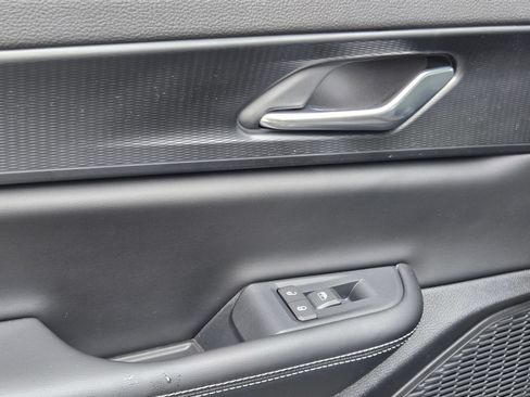 New 2026 Jeep Grand Cherokee L Laredo RWD image 32