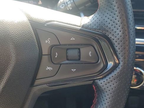 Used 2025 Chevrolet Trax RS w/ Driver Confidence Package FWD image 16