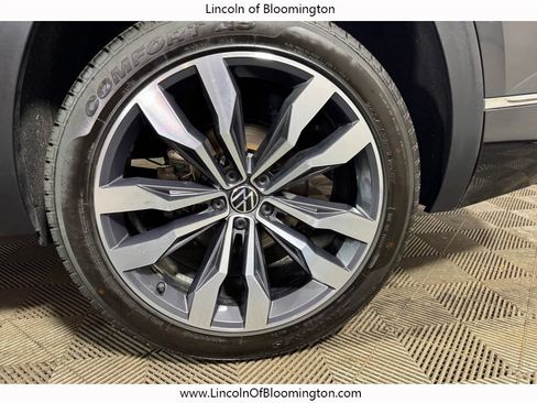 Used 2023 Volkswagen Atlas SEL Premium AWD/4WD image 23