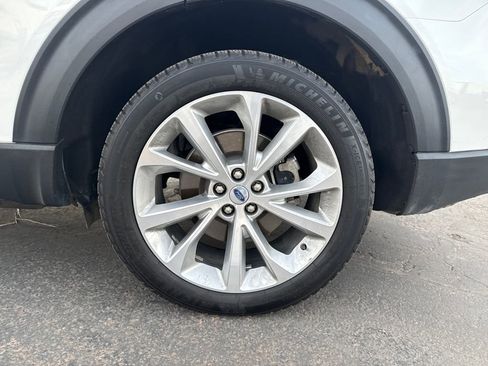 Certified 2023 Ford Explorer Platinum w/ Technology Package image 36