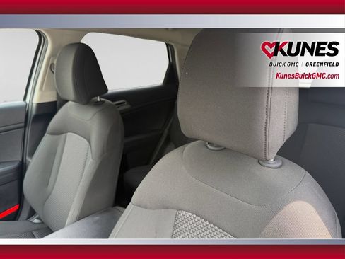 Used 2026 Kia Sportage LX FWD image 13