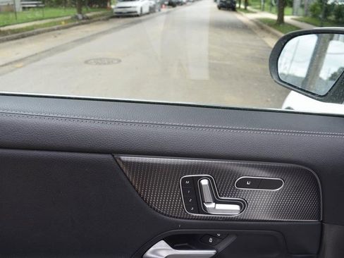 Used 2022 Mercedes-Benz GLA 250 GLA 250 image 12