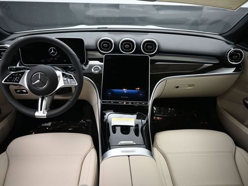 New 2025 Mercedes-Benz C 300 4MATIC Sedan image 18