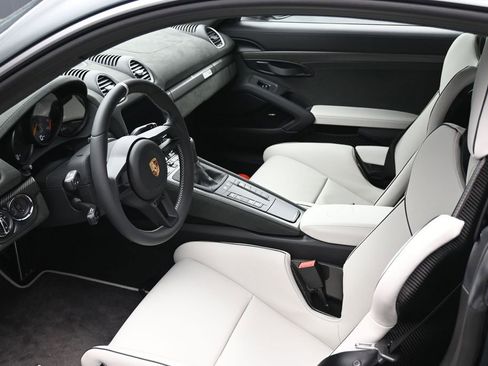 Certified 2025 Porsche 718 Cayman GT4 RS RWD image 7
