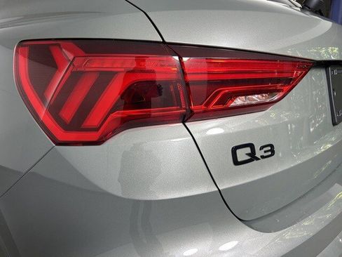 New 2025 Audi Q3 2.0T Premium image 17