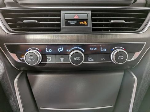 Used 2019 Honda Accord Hybrid image 19