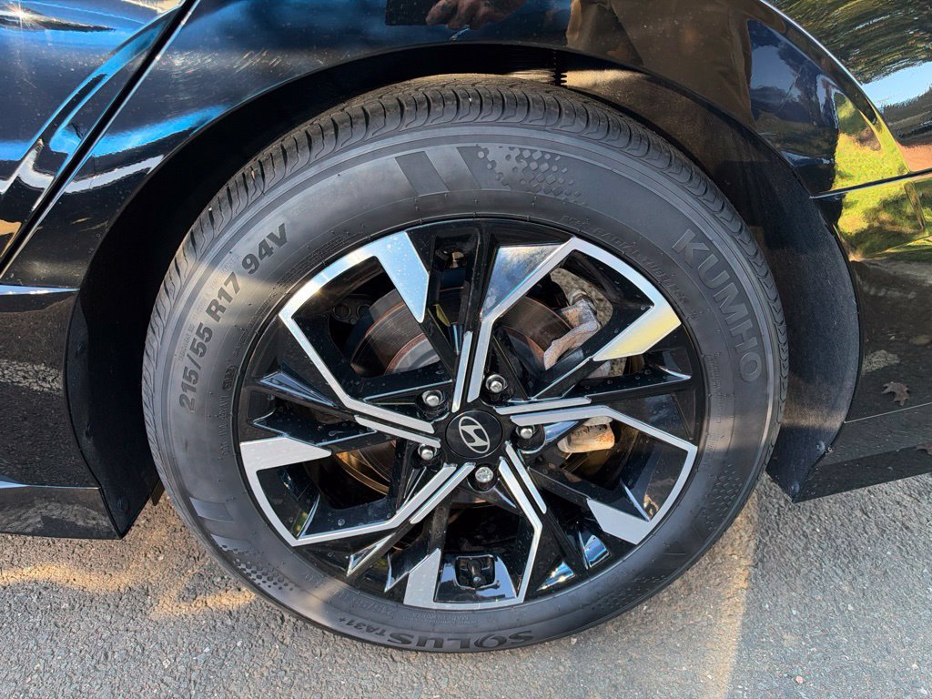 Certified 2025 Hyundai Sonata SEL AWD/4WD image 6