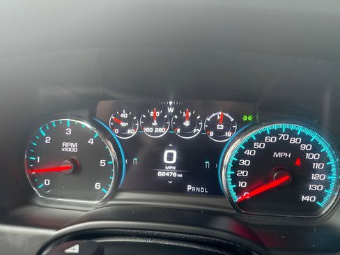 Used 2019 Chevrolet Suburban Premier w/ Premier Plus Edition AWD/4WD image 10