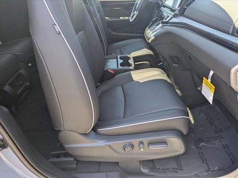 Used 2026 Honda Odyssey Elite image 24