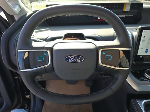 New 2026 Ford Expedition Platinum w/ Driver's Package image 24