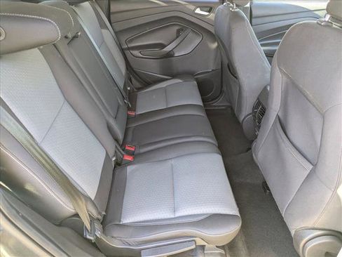 Used 2018 Ford Escape SE image 19