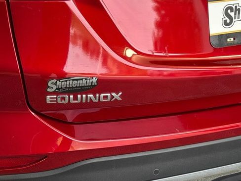 Used 2024 Chevrolet Equinox LT AWD/4WD image 12