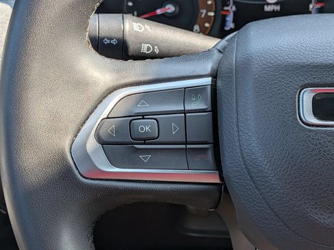 Used 2024 Jeep Compass Latitude AWD/4WD image 18