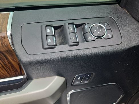 Used 2018 Ford F150 Lariat AWD/4WD image 19