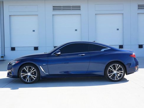 Used 2019 INFINITI Q60 3.0t Luxe w/ Essential Package image 7