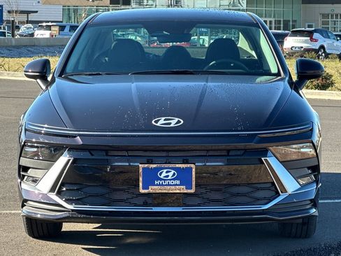 Used 2025 Hyundai Sonata SE image 8