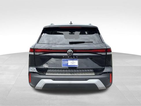 New 2026 Volkswagen Tiguan S FWD image 4