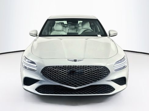 Used 2025 Genesis G70 2.5T RWD image 2