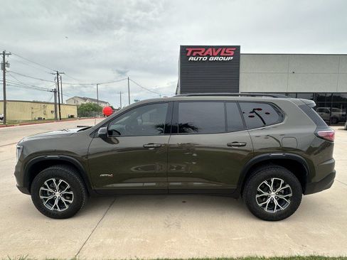Used 2024 GMC Acadia AT4 AWD/4WD image 10