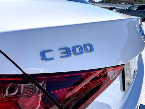 Used 2024 Mercedes-Benz C 300 Sedan image 29