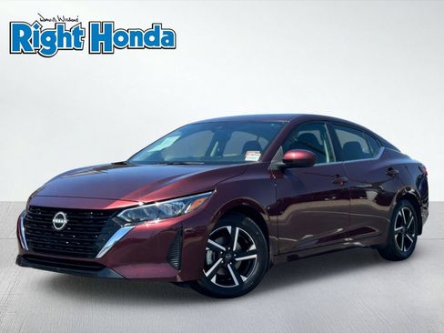 Used 2024 Nissan Sentra SV FWD image 2