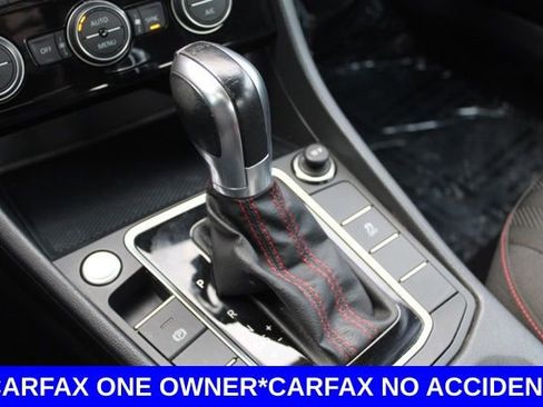 Used 2019 Volkswagen Jetta GLI image 36