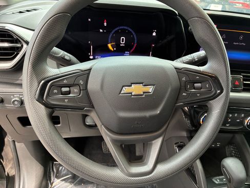 Used 2025 Chevrolet TrailBlazer LT image 21