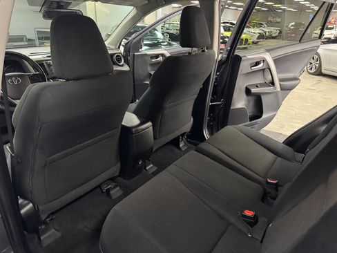 Used 2018 Toyota RAV4 XLE image 46