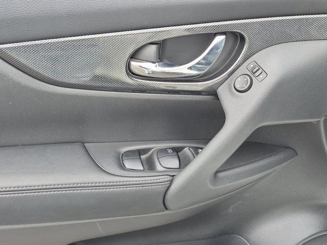Used 2016 Nissan Rogue SL w/ SL Premium Package FWD image 14