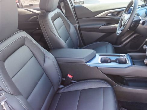 Used 2026 Chevrolet Equinox EV LT image 15