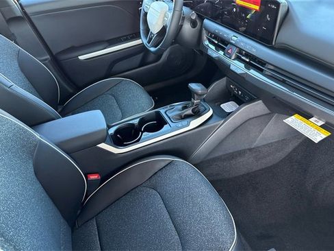 New 2025 Kia K4 GT-Line image 17