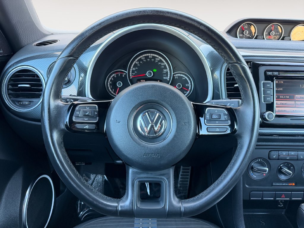 Used 2014 Volkswagen Beetle R-Line FWD image 23