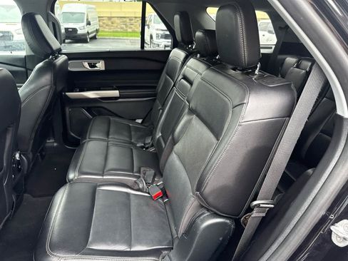 Used 2021 Ford Explorer Limited w/ Equipment Group 301A RWD image 21